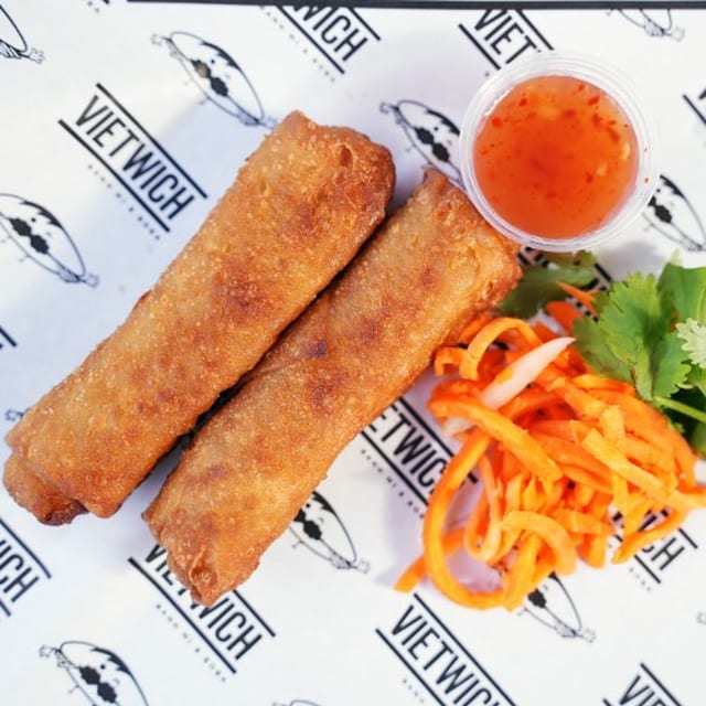 Veggie Egg rolls (2 count).